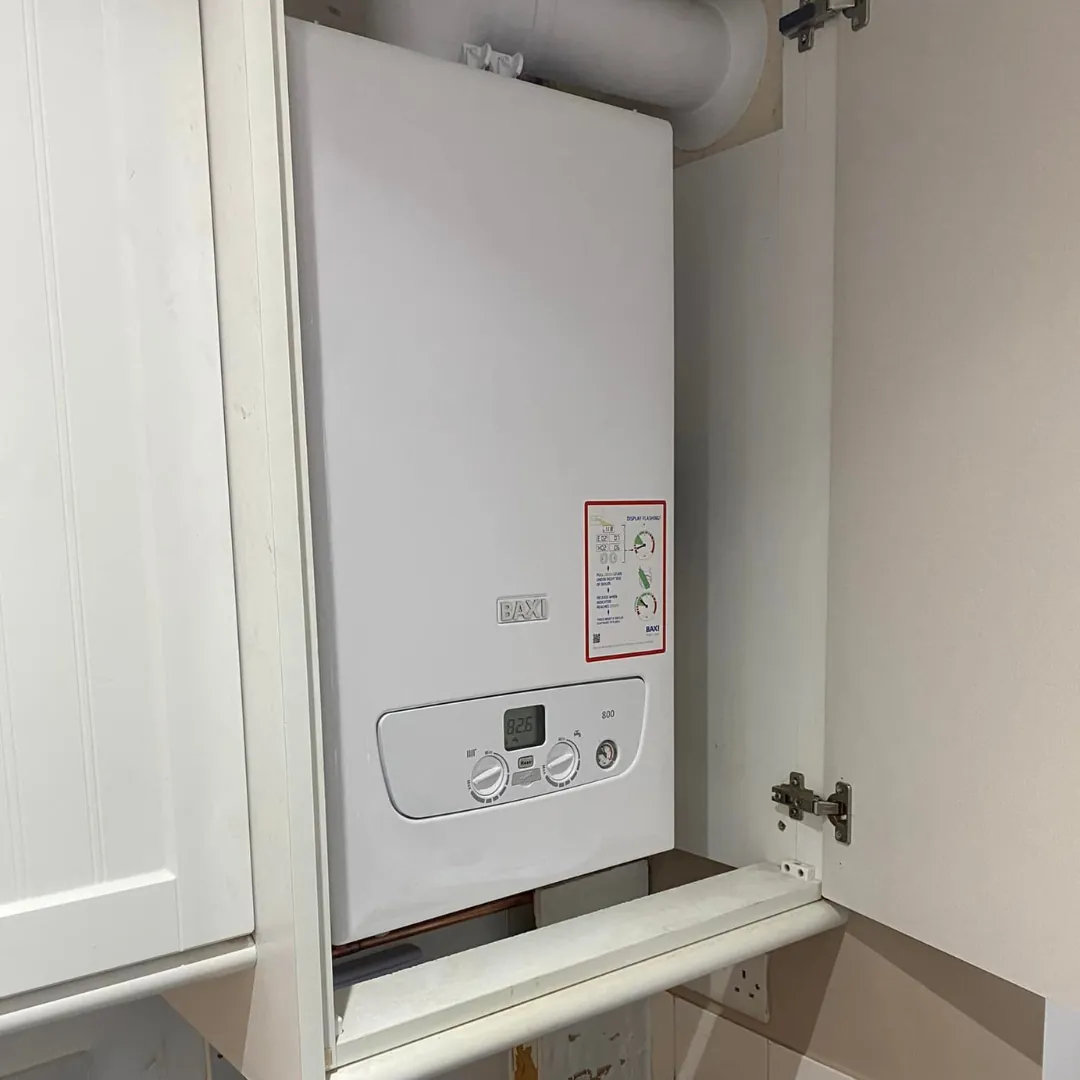 Baxi 800 combi boiler installed in a kitchen cupboard - heating efficiency